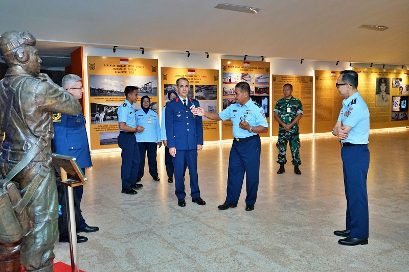 19112025 3 19112025 3