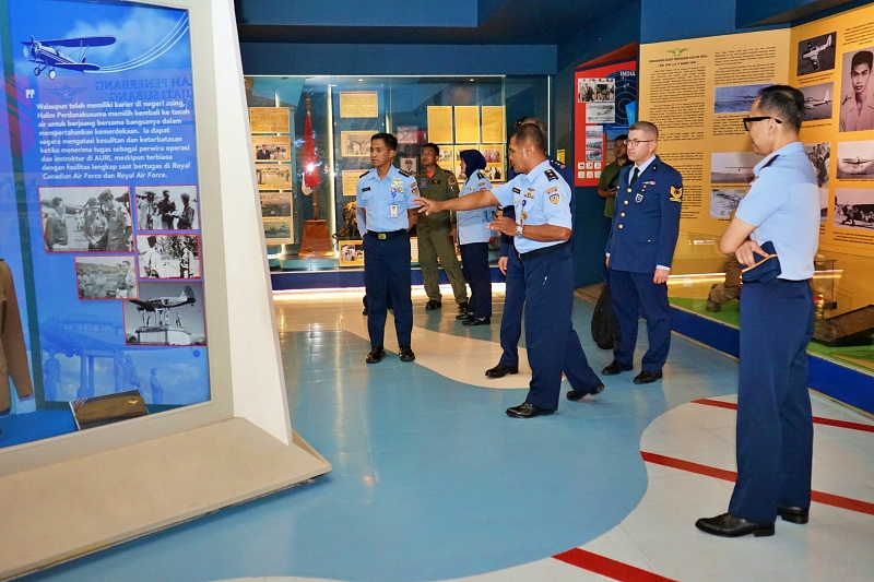 19112025 5 19112025 5