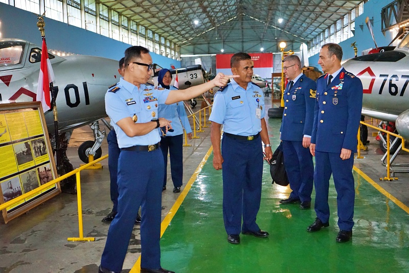 19112025 8 19112025 8